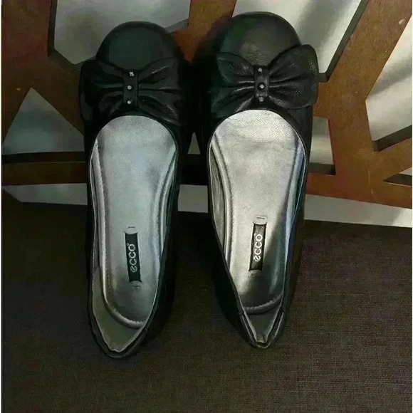 Ecco Bouillon Women's SlipOn Leather Loafers Black Sz 36 - Picture 1 of 7